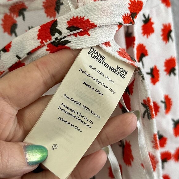 Diane Von Furstenberg Goldie Dandelion Red Floral Wrap Dress Size 2 Viscose - Picture 2 of 7